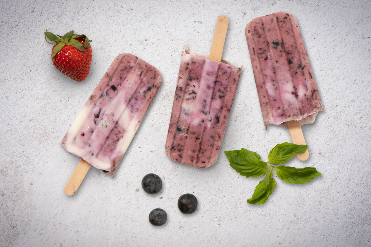 Strawberry Blueberry Basil Swirl Yogurt Popsicles Soli Organic