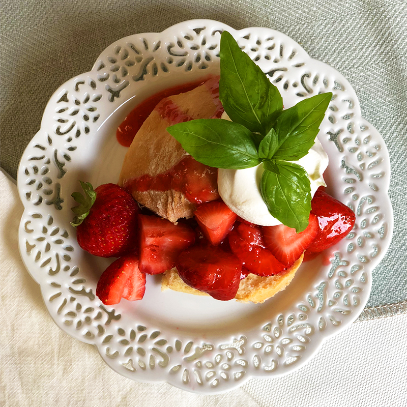 Strawberry Basil Shortcake - Soli Organic