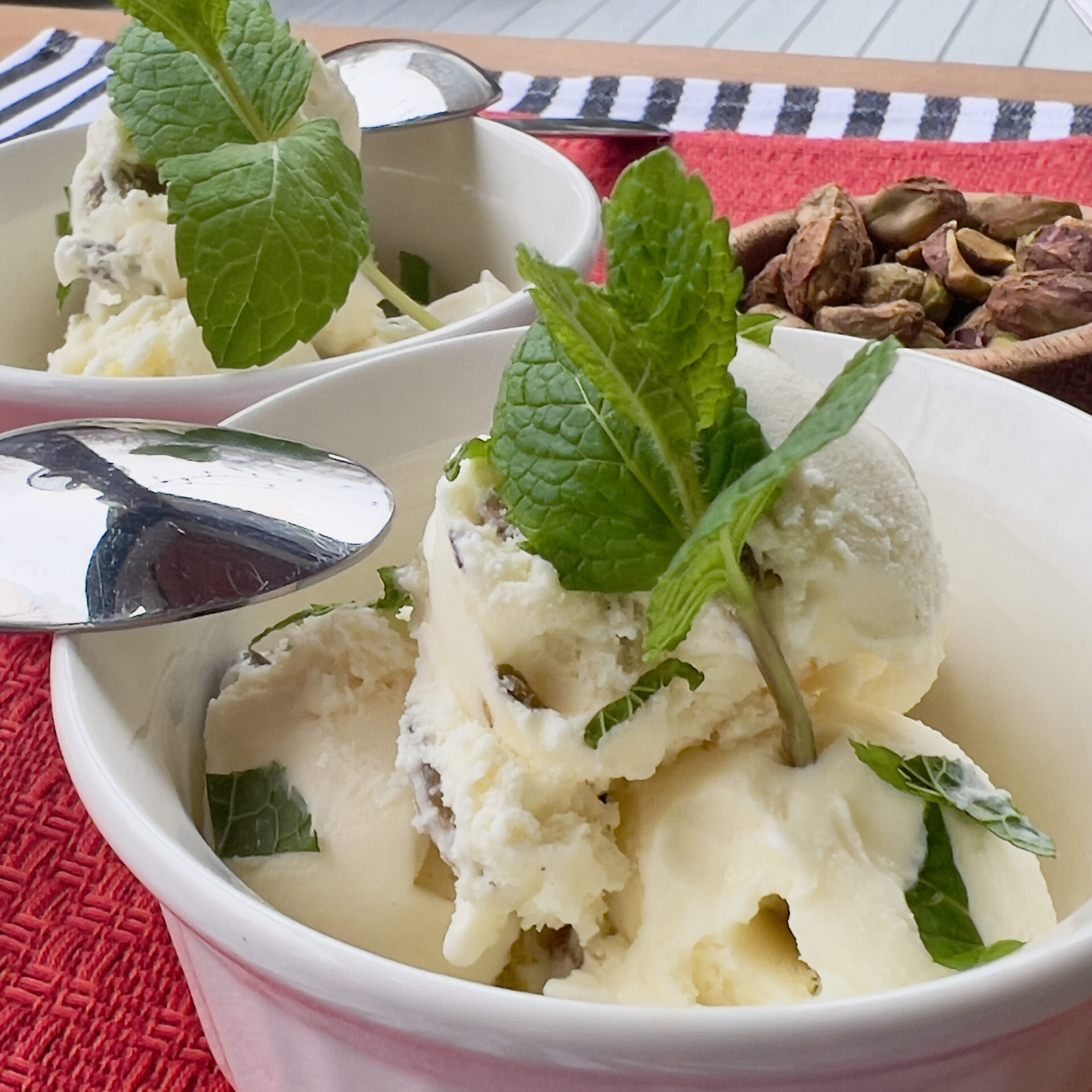 Mint Pistachio Ice Cream Soli Organic